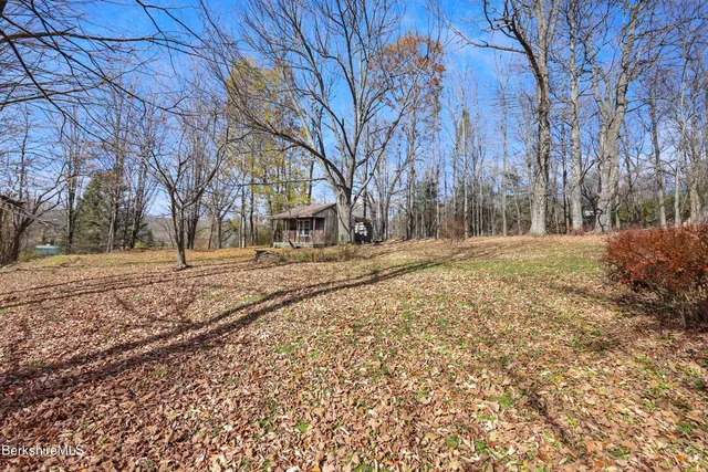 $165,000 | 469 Maple Street, Hinsdale, MA 01235