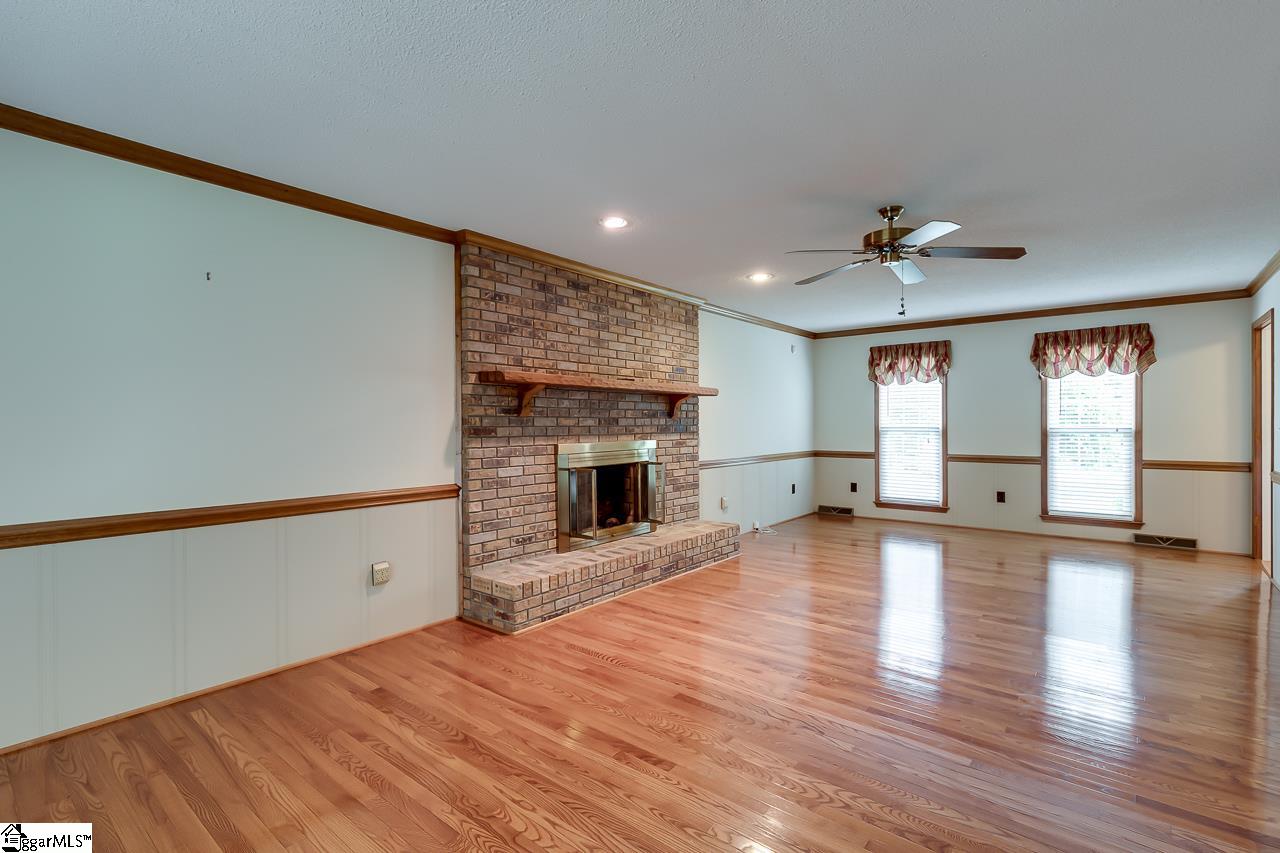 802 Huntington Road Easley, SC 29642 - Photo 7 of 36 Gallery Image 7