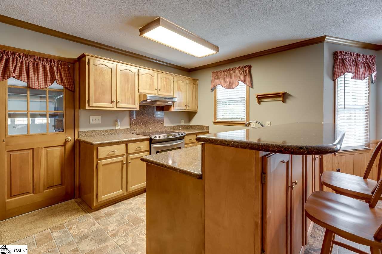 802 Huntington Road Easley, SC 29642 - Photo 10 of 36 Gallery Image 10