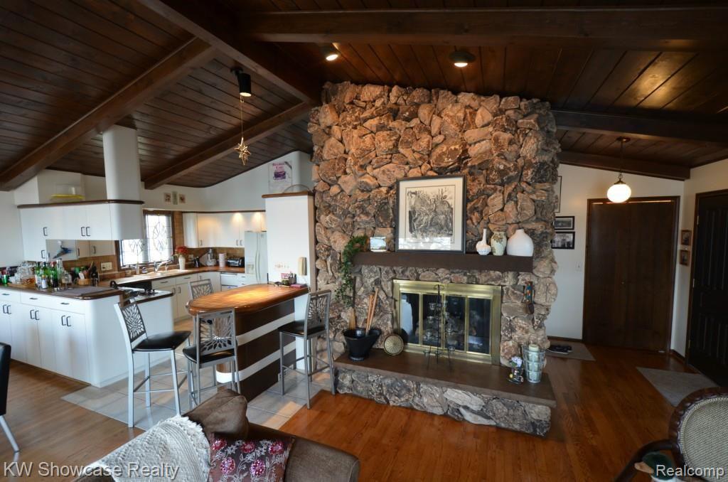 1609 Ridge Road Highland, MI 48356 - Photo 10 of 36 DSC_0640.jpg