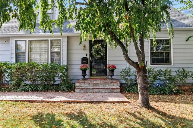 $775,000 | 3409 West 71st Street, Prairie Village, KS 66208
