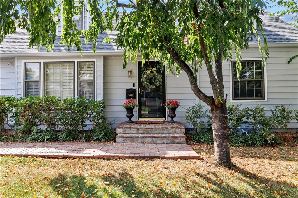 3409 West 71st Street Prairie Village, KS 66208 - Photo 2 of 9