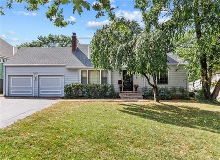 $775,000 | 3409 West 71st Street, Prairie Village, KS 66208