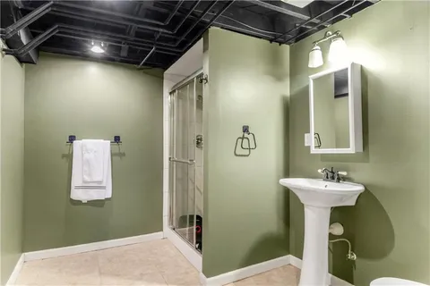 $775,000 | 3409 West 71st Street, Prairie Village, KS 66208