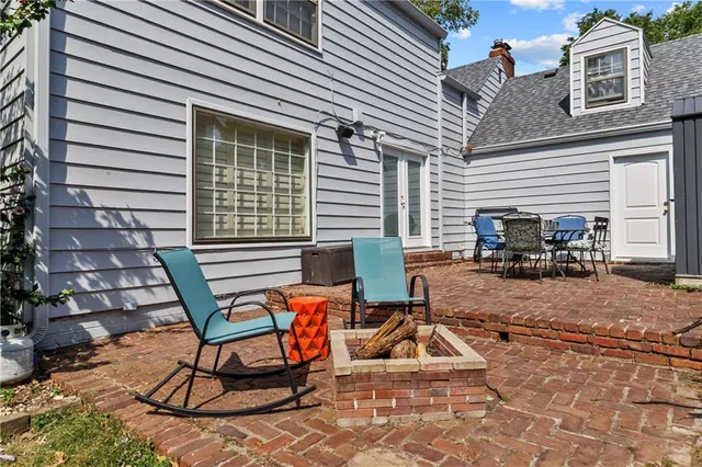 $775,000 | 3409 West 71st Street, Prairie Village, KS 66208