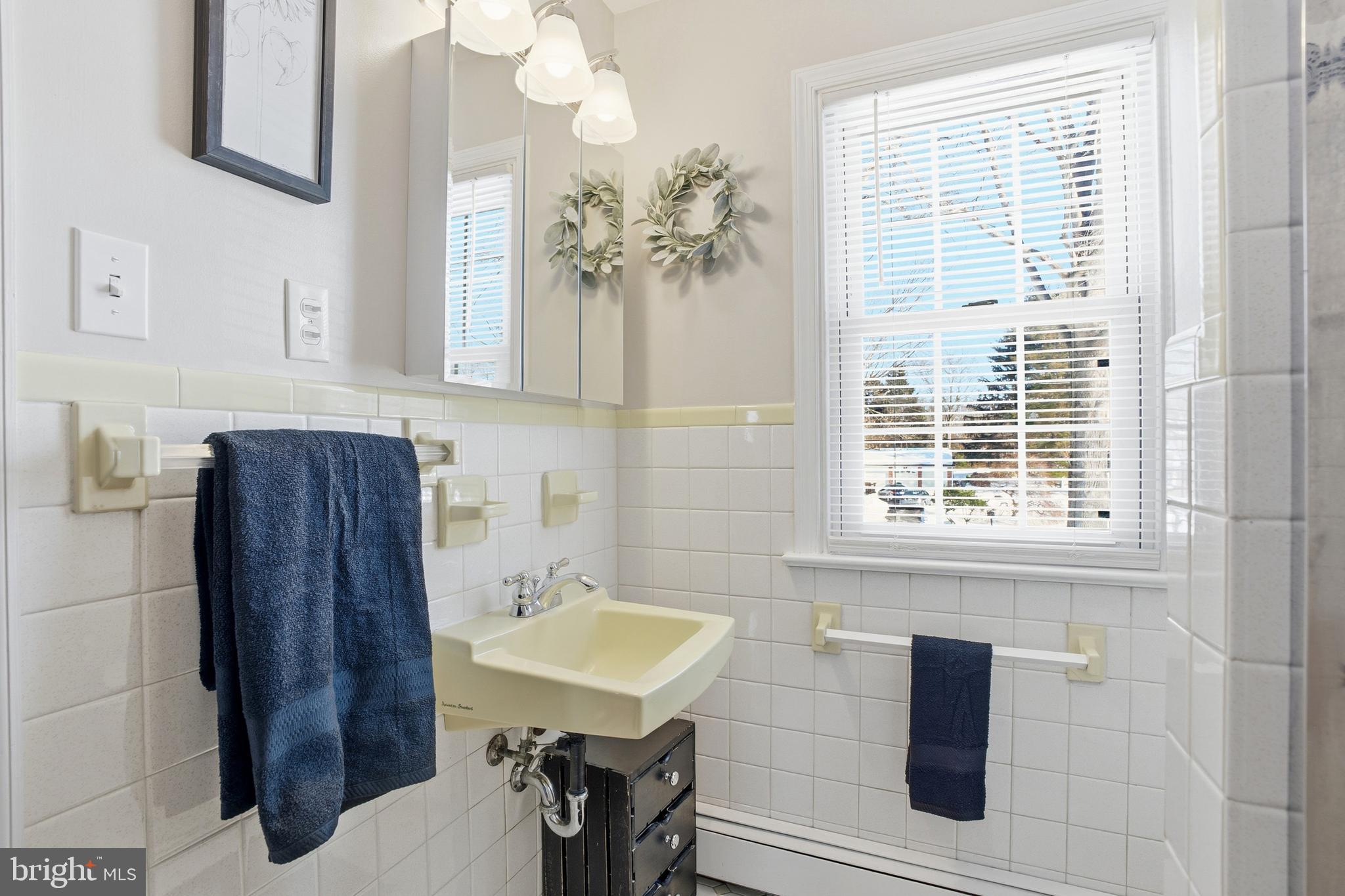 60 Pebble Ridge Road Warrington, PA 18976 - Photo 26 of 53 Main Bedroom en suite