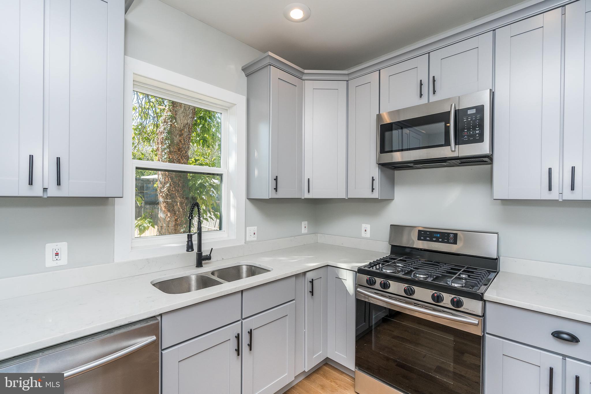 804 Decatur Street Northwest Washington, DC 20011 - Photo 9 of 25 Gallery Image 9