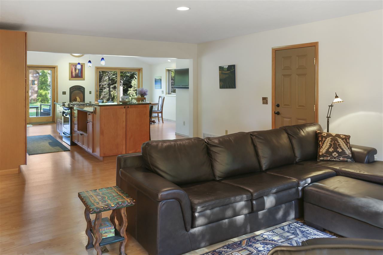 5231 Goodrick Road Traverse City, MI 49684 - Photo 10 of 21 1820839-9.JPG