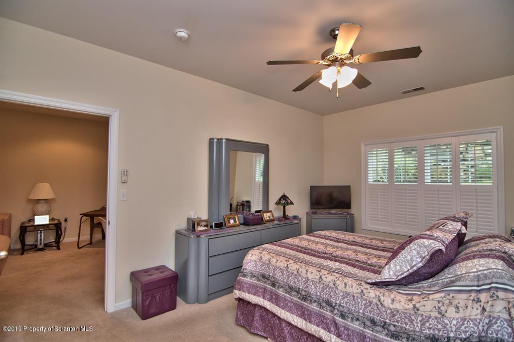 35 Wyndham Road Clarks Summit, PA 18411 - Photo 23 of 36 Gallery Image 23