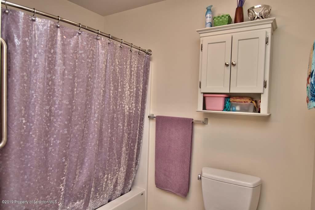 35 Wyndham Road Clarks Summit, PA 18411 - Photo 32 of 36 Gallery Image 32