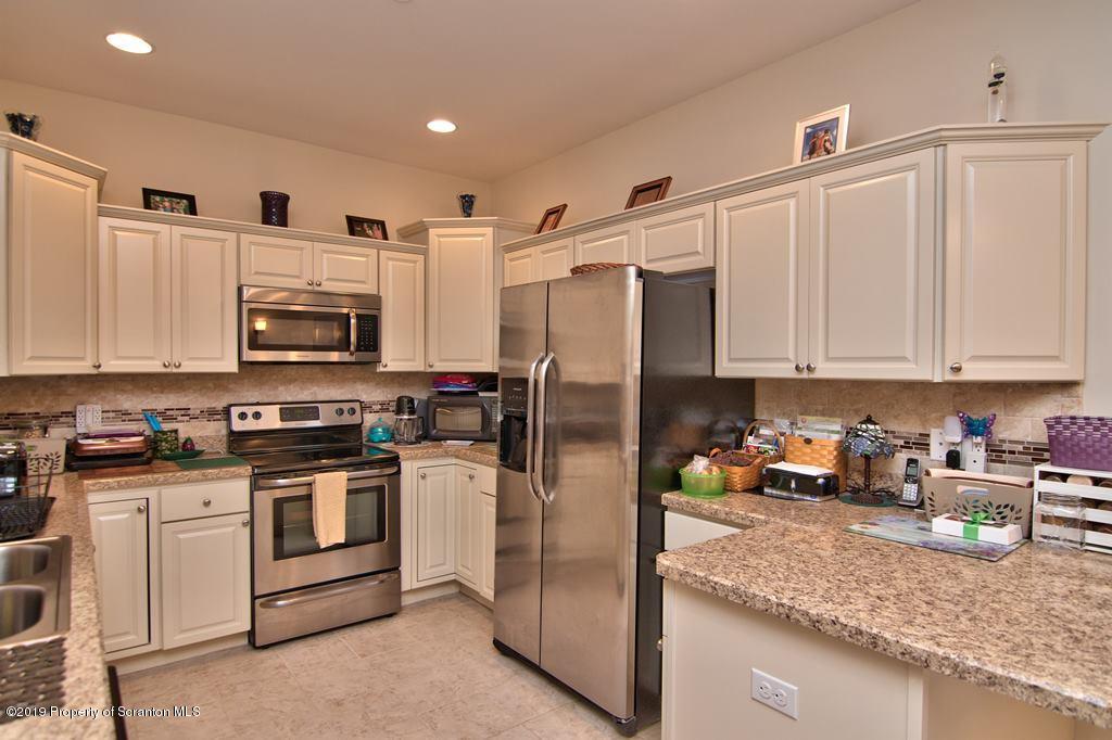 35 Wyndham Road Clarks Summit, PA 18411 - Photo 8 of 36 Gallery Image 8