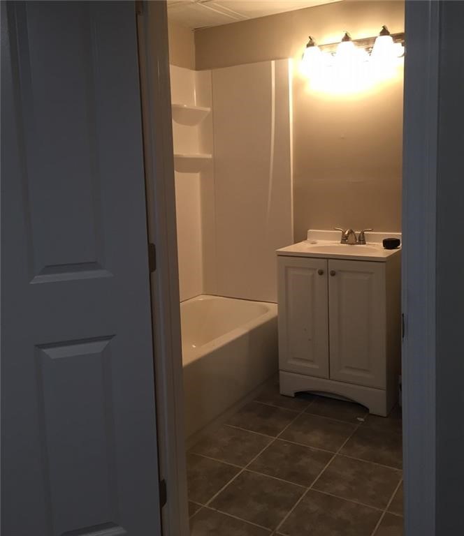 217 State Street, Unit 1R Bristol, RI 02809 - Photo 8 of 9