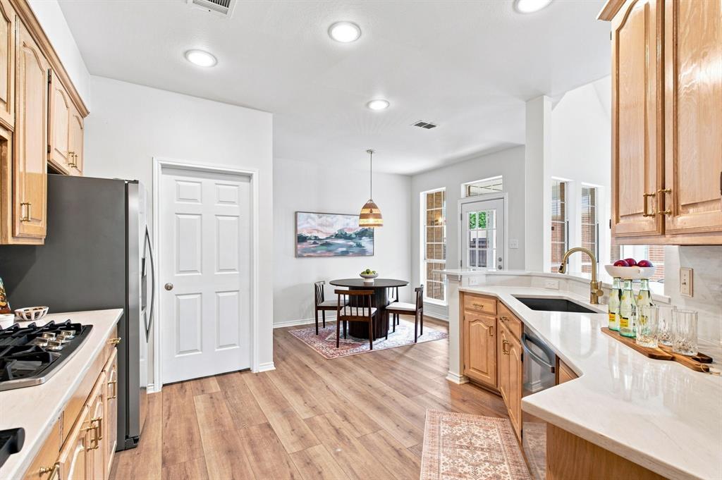 8716 Falls Road Irving, TX 75063 - Photo 16 of 37 Gallery Image 16