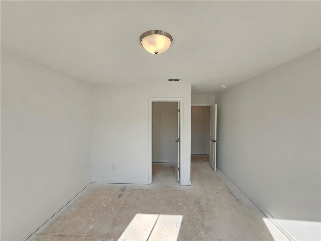 120 Silverleaf Trail Bethlehem, GA 30620 - Photo 26 of 45 a view of an empty room and window