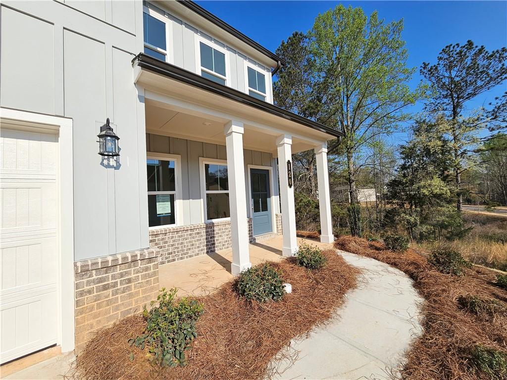120 Silverleaf Trail Bethlehem, GA 30620 - Photo 5 of 45 a front view of a house