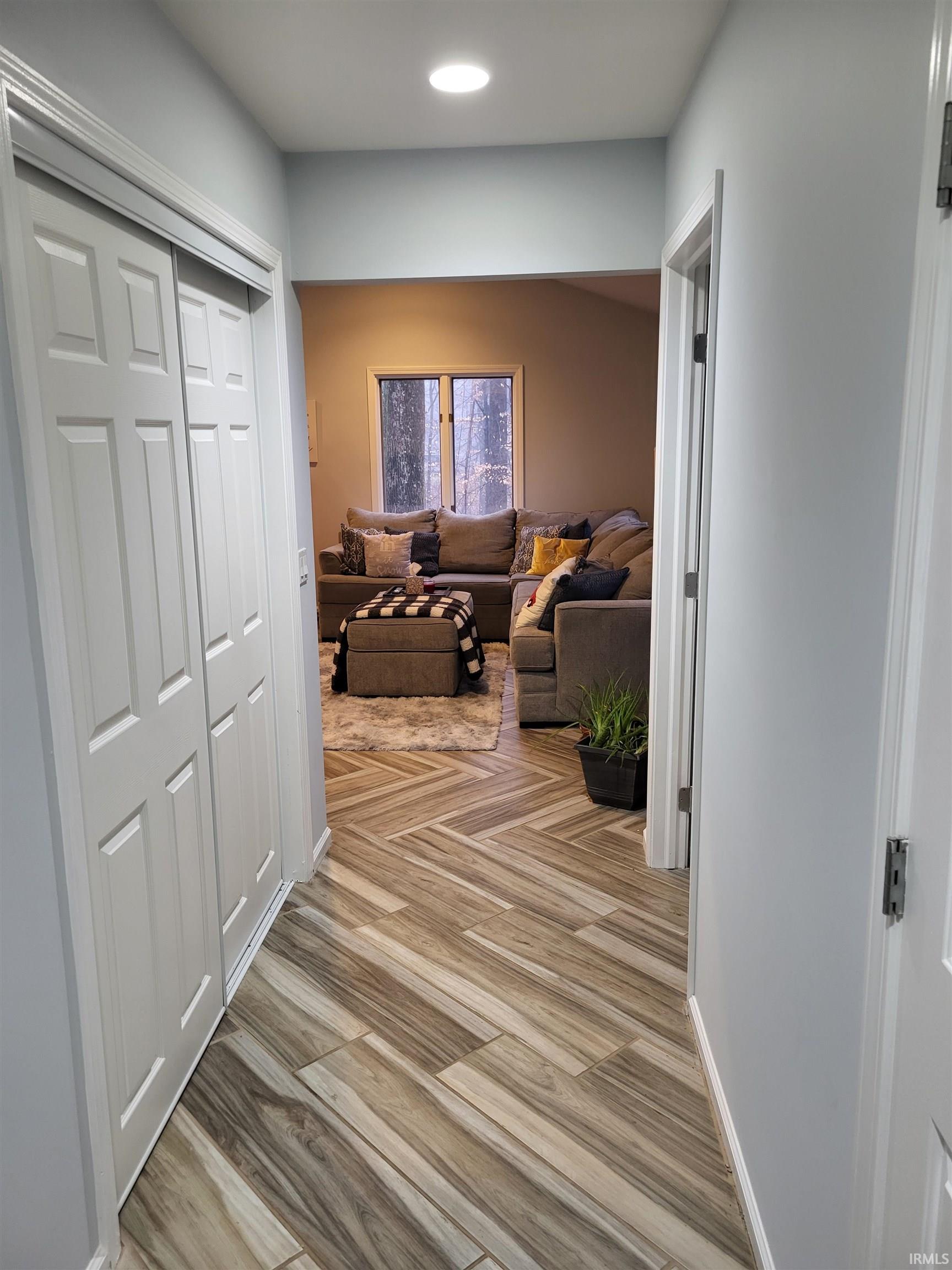 1680 South Ridgeview Road Logansport, IN 46947 - Photo 3 of 33