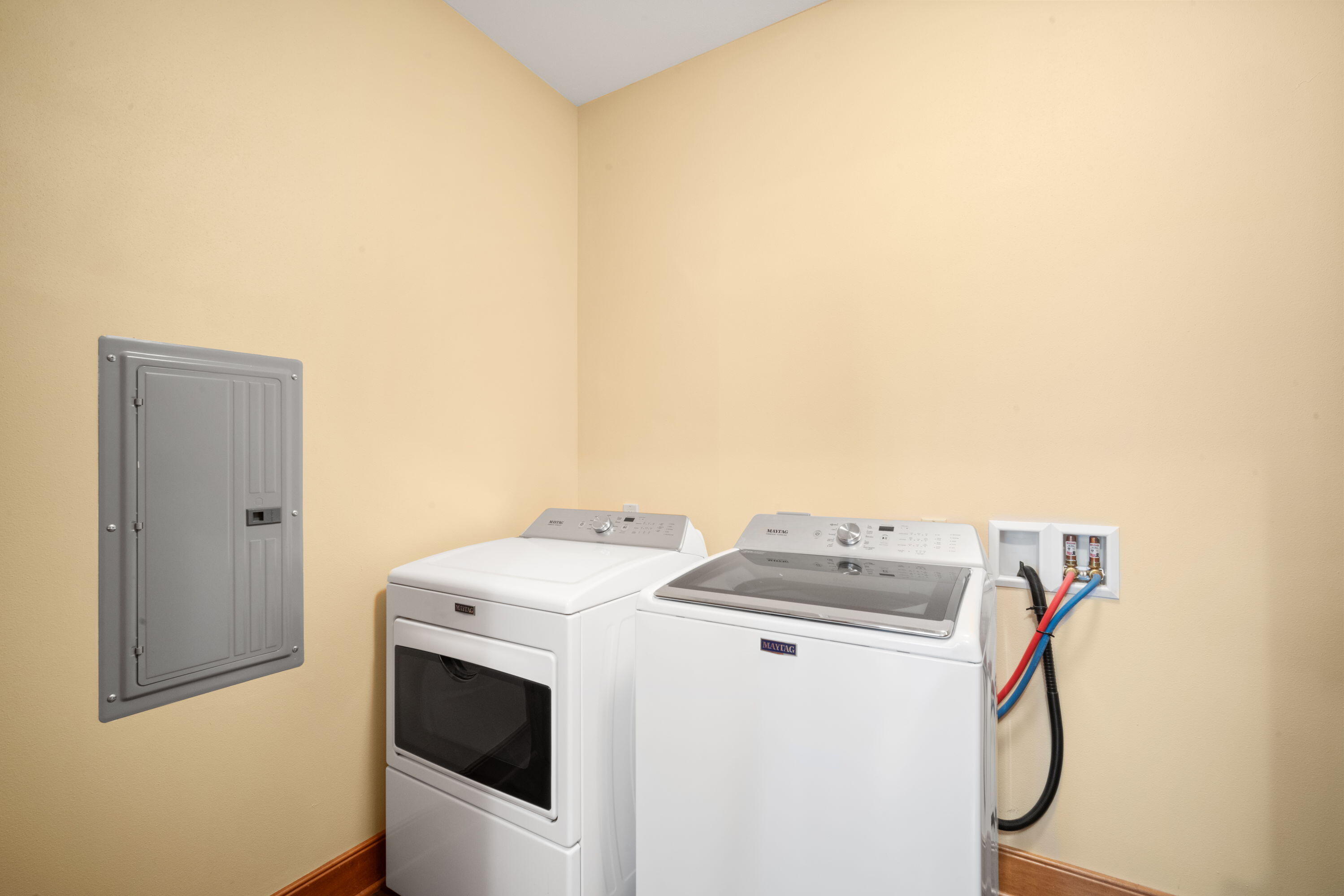 N51W34681 Wisconsin Avenue, Unit 3116 Oconomowoc, WI 53069 - Photo 12 of 26 11_imgDSC08626