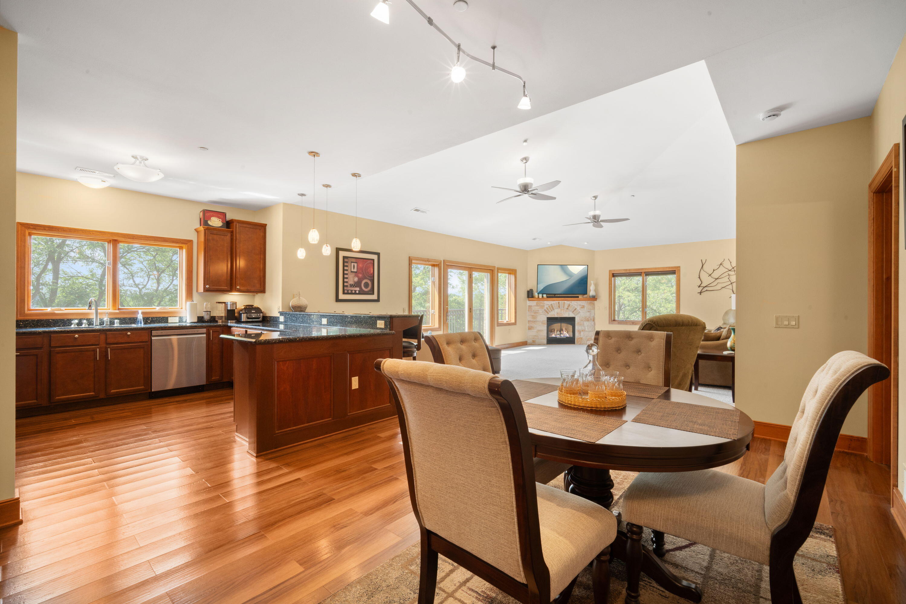 N51W34681 Wisconsin Avenue, Unit 3116 Oconomowoc, WI 53069 - Photo 6 of 26 5_imgDSC08643