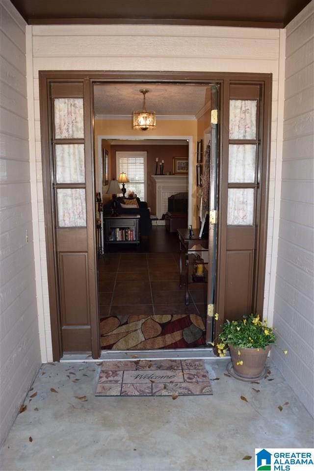 101 Greenfield Lane Alabaster, AL 35007 - Photo 2 of 35