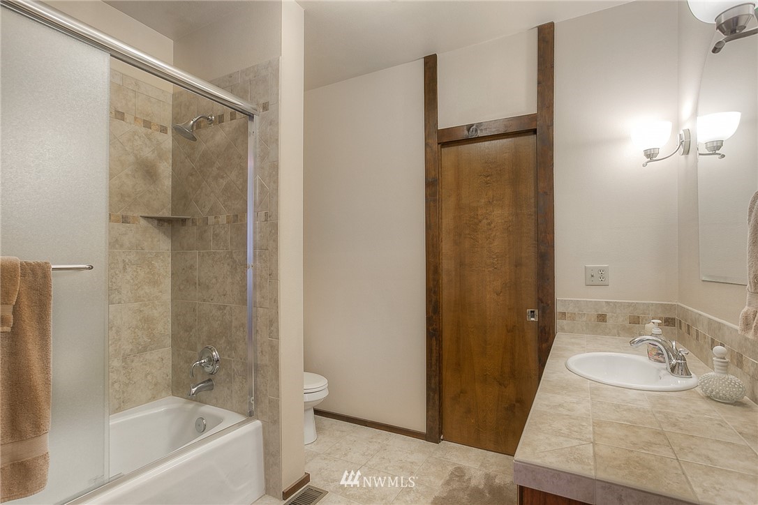4018 Caldwell Road East Edgewood, WA 98372 - Photo 15 of 24 Gallery Image 15
