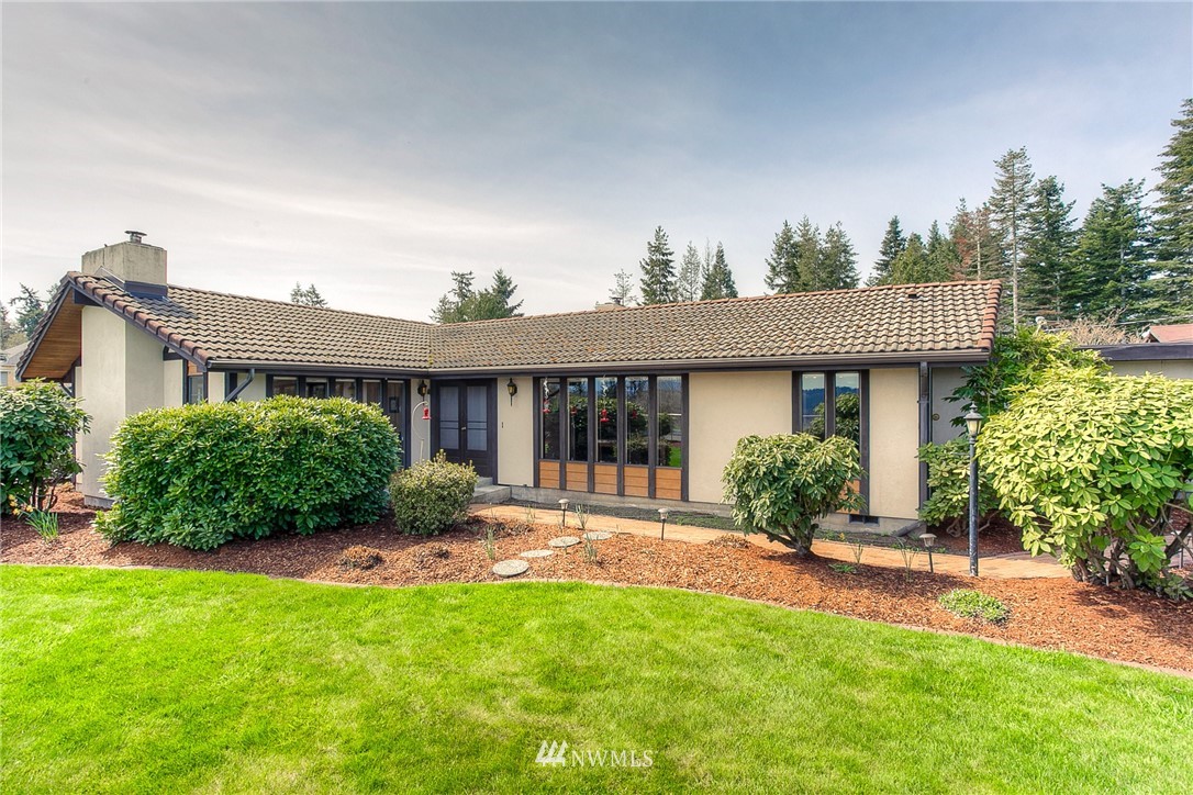 4018 Caldwell Road East Edgewood, WA 98372 - Photo 3 of 24 Gallery Image 3