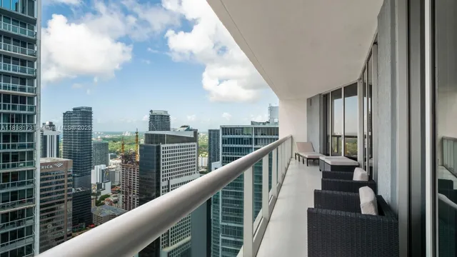 $685,000 | 475 Brickell Avenue, Unit 5109, Miami, FL 33131