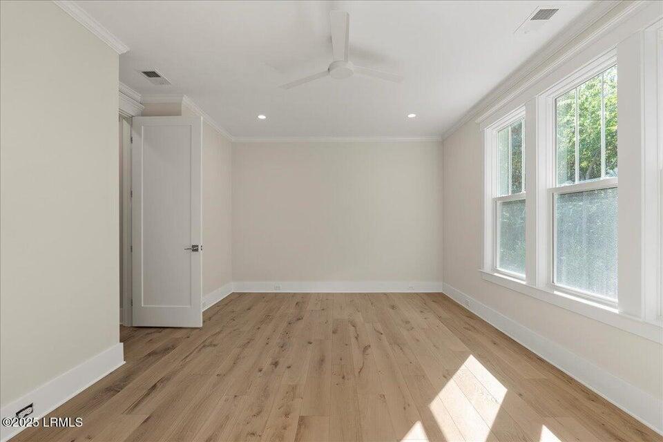 2202 National Street Beaufort, SC 29902 - Photo 11 of 22 20251017133053334988000000-o