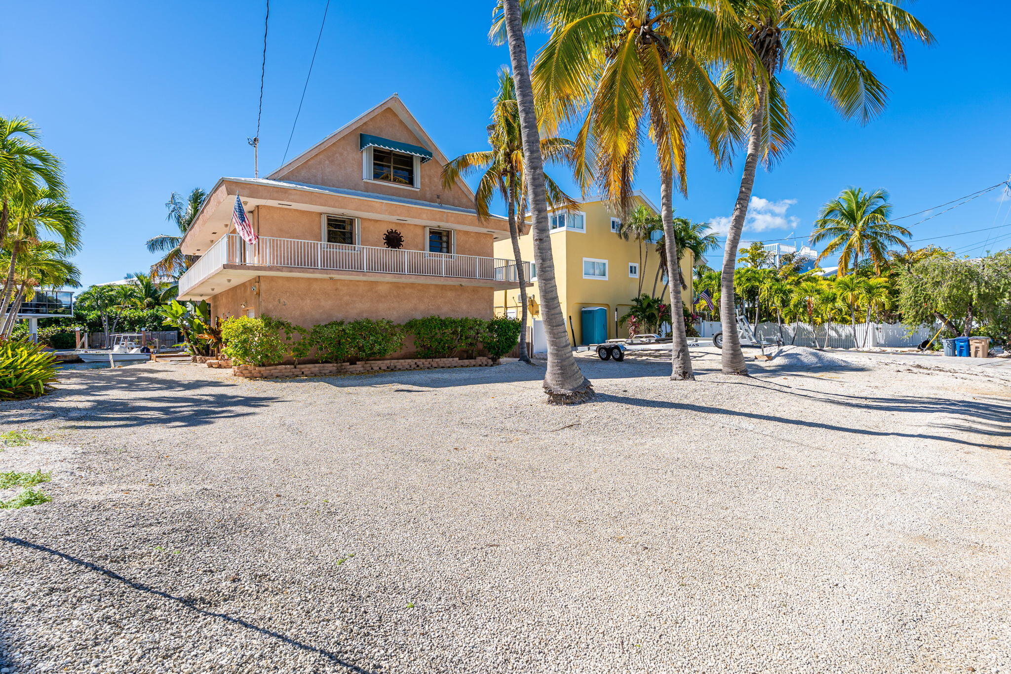 13 Center Lane Key Largo, FL 33037 - Photo 5 of 63 3-web-or-mls-13CenterLn-9