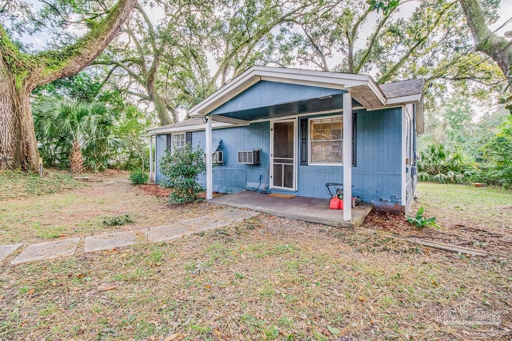 2321 Copter Road Pensacola, FL 32514 - Photo 2 of 32 Gallery Image 2