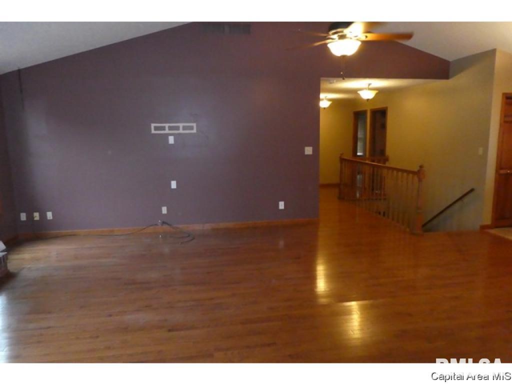 100 Trillium Lane Springfield, IL 62707 - Photo 3 of 31 Gallery Image 3