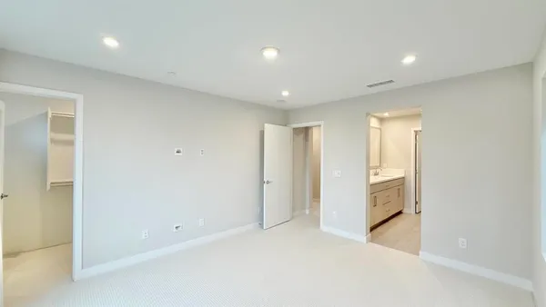 $5,500 | 4841 Canyon View, San Diego, CA 92117