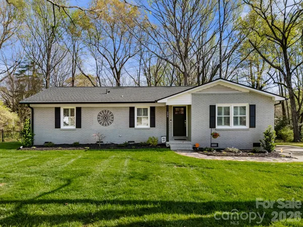 $335,000 | 206 Cottage Place, York, SC 29745