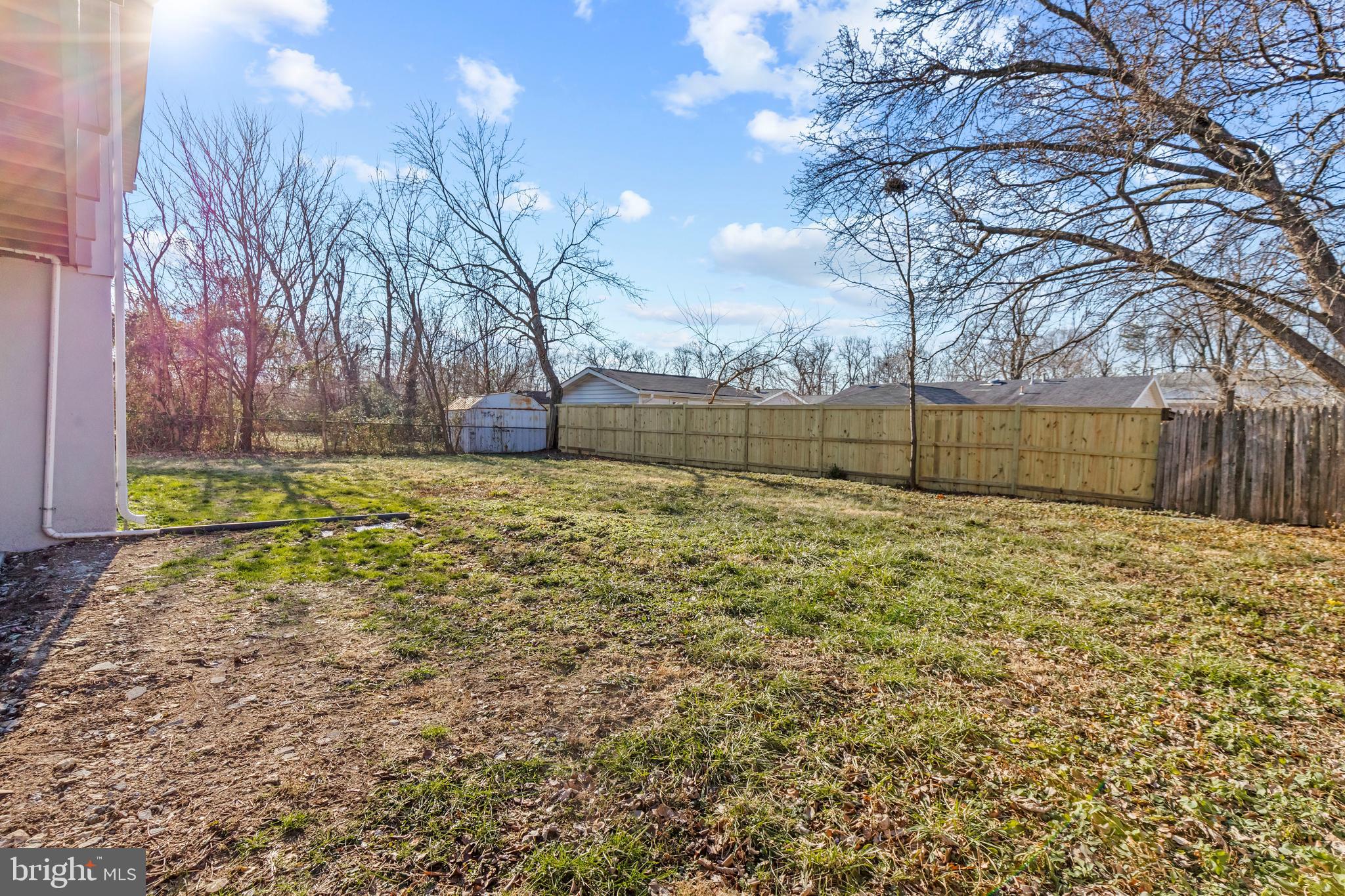 1015 South Hoga Road Sterling, VA 20164 - Photo 47 of 47 Large rear yard