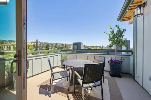 $1,995,000 | 4436 Howe Street, Oakland, CA 94611