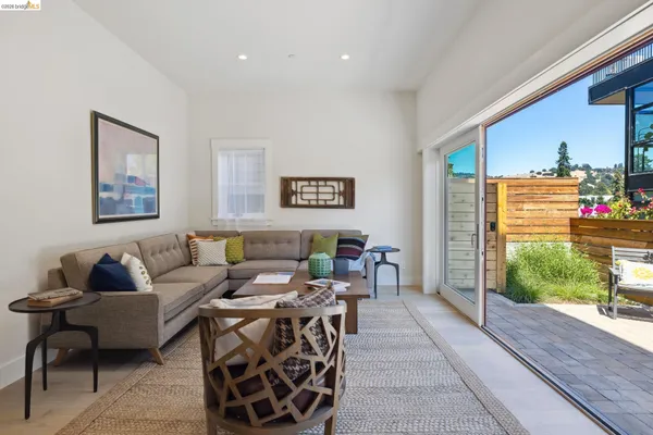 $1,995,000 | 4436 Howe Street, Oakland, CA 94611