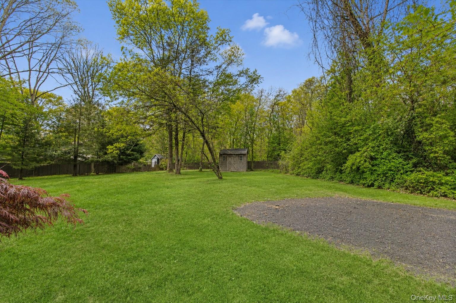 64 Giant Oak Road Ridge, NY 11961 - Photo 16 of 38