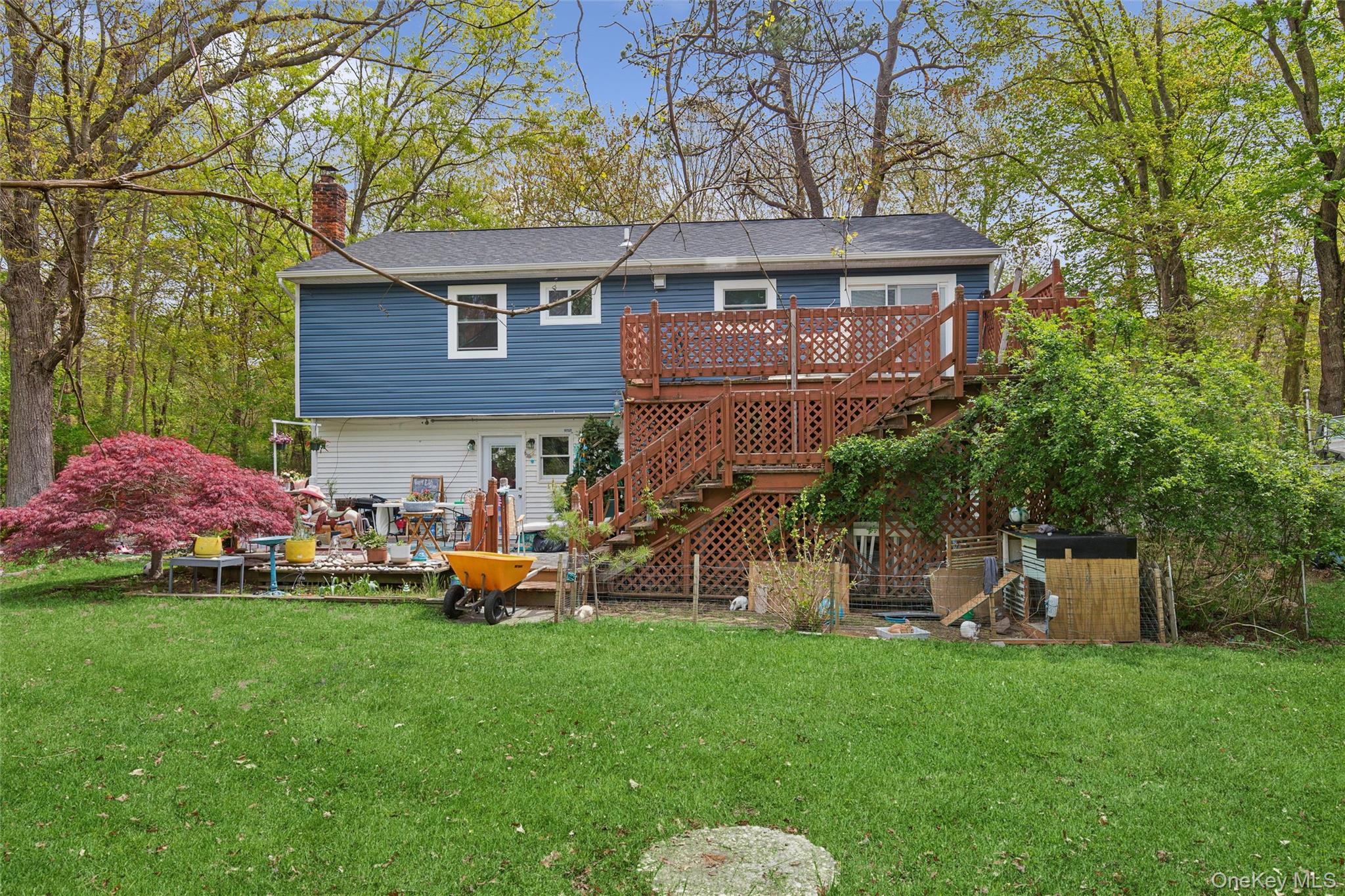 64 Giant Oak Road Ridge, NY 11961 - Photo 18 of 38
