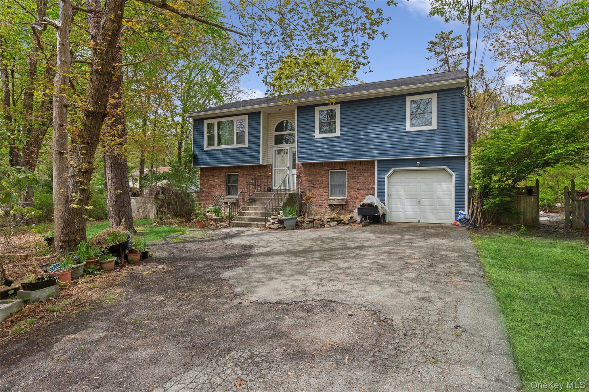 64 Giant Oak Road Ridge, NY 11961 - Photo 22 of 38