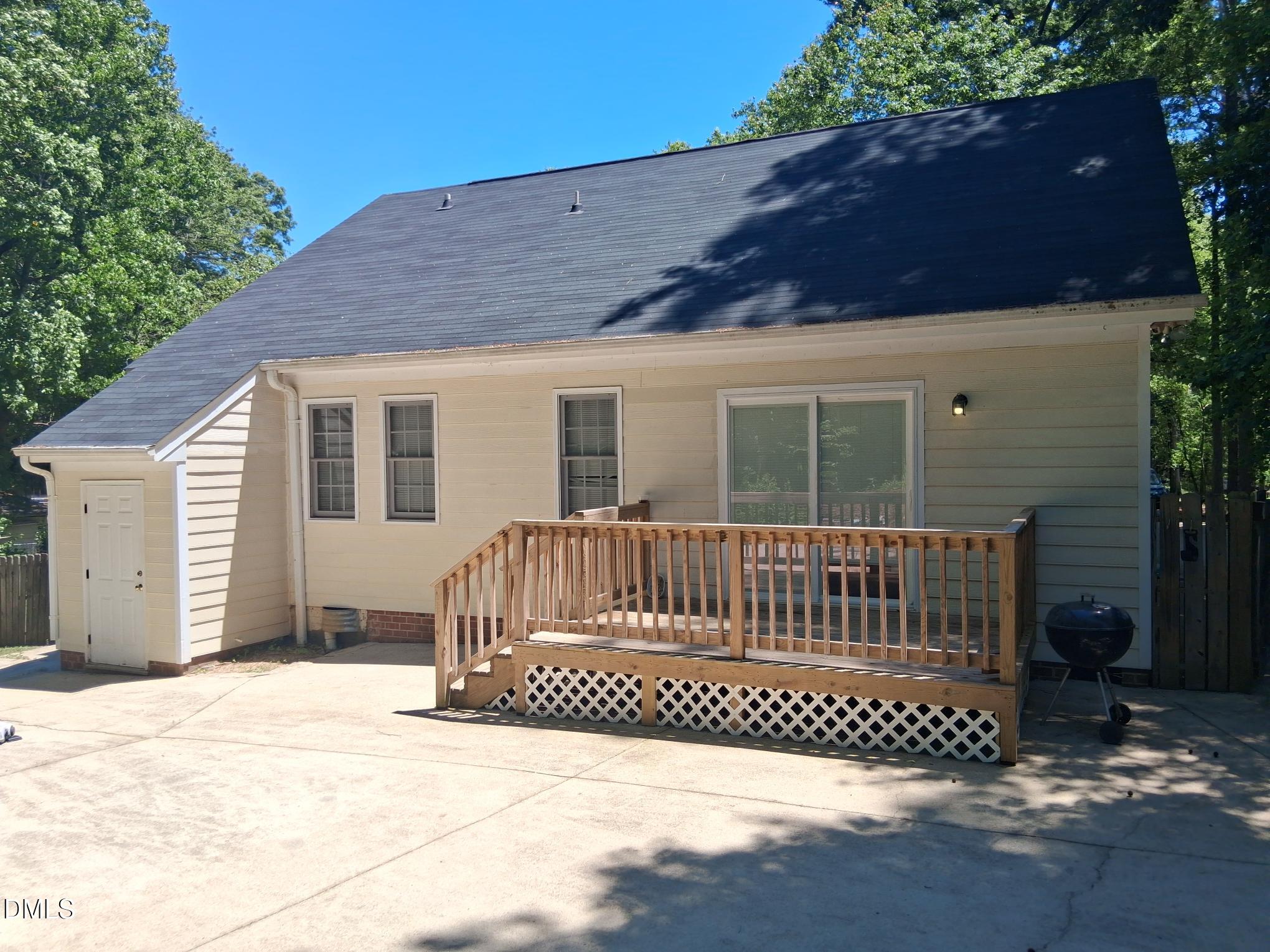 600 Maxwell Drive Raleigh, NC 27603 - Photo 2 of 4 1000006393