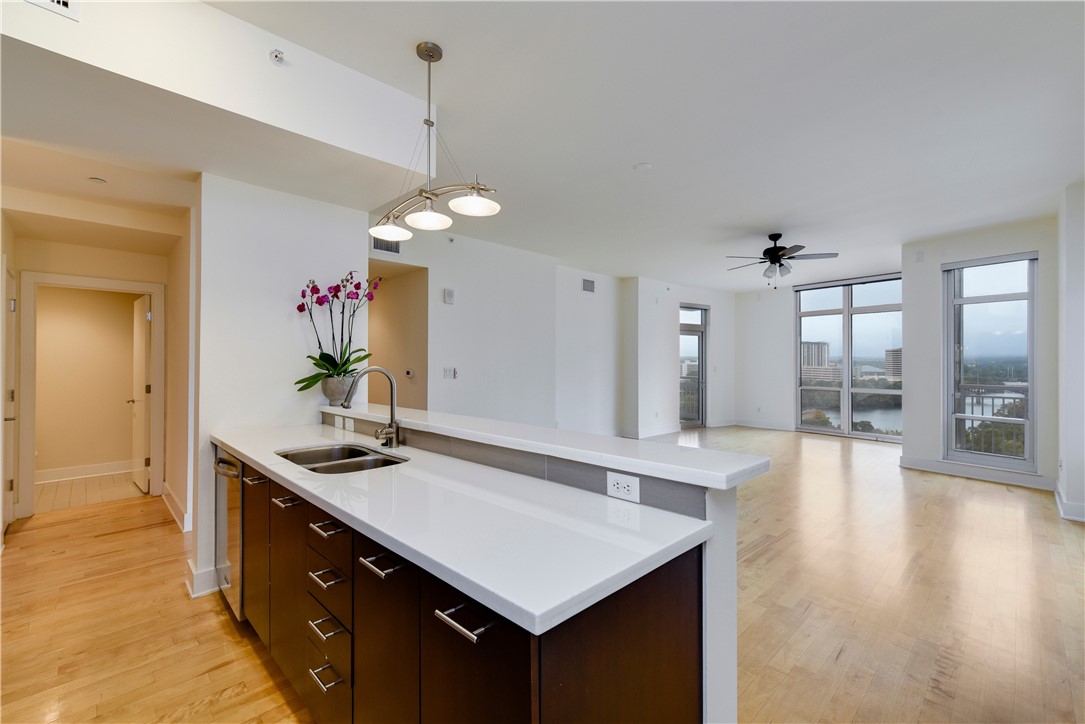 603 Davis Street, Unit 903 Austin, TX 78701 - Photo 1 of 1