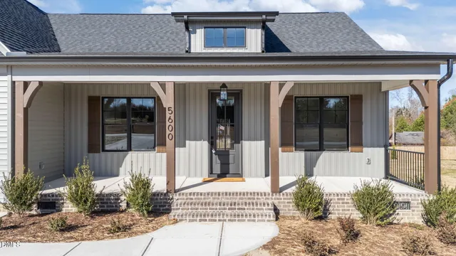 $435,000 | 5600 Martys Court, Bailey, NC 27807