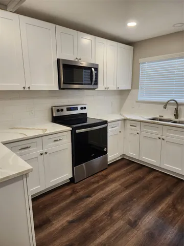 $1,900 | 12035 Champion Forest Drive, Houston, TX 77066