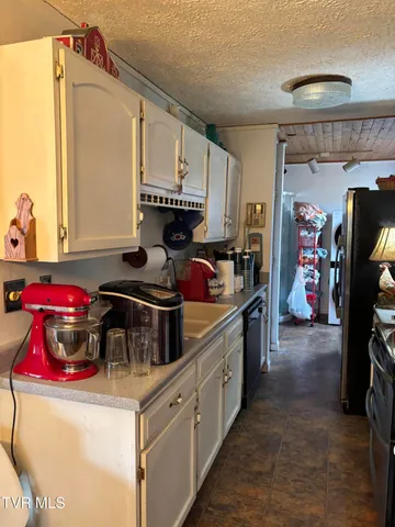 $199,900 | 13431 Stone Drive, Bristol, VA 24202