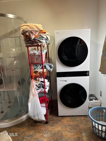 $199,900 | 13431 Stone Drive, Bristol, VA 24202