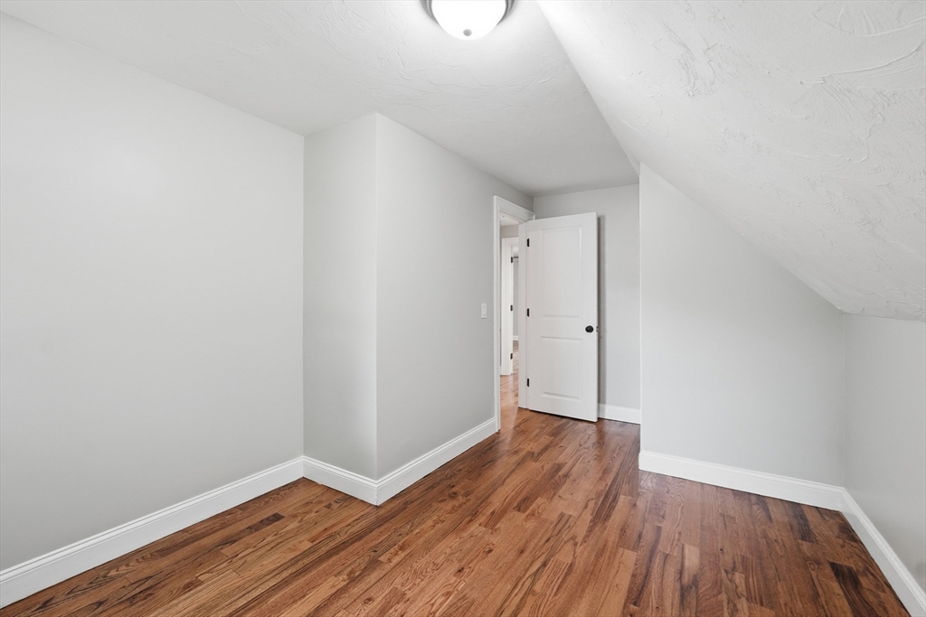173 Orient Street Worcester, MA 01604 - Photo 21 of 42