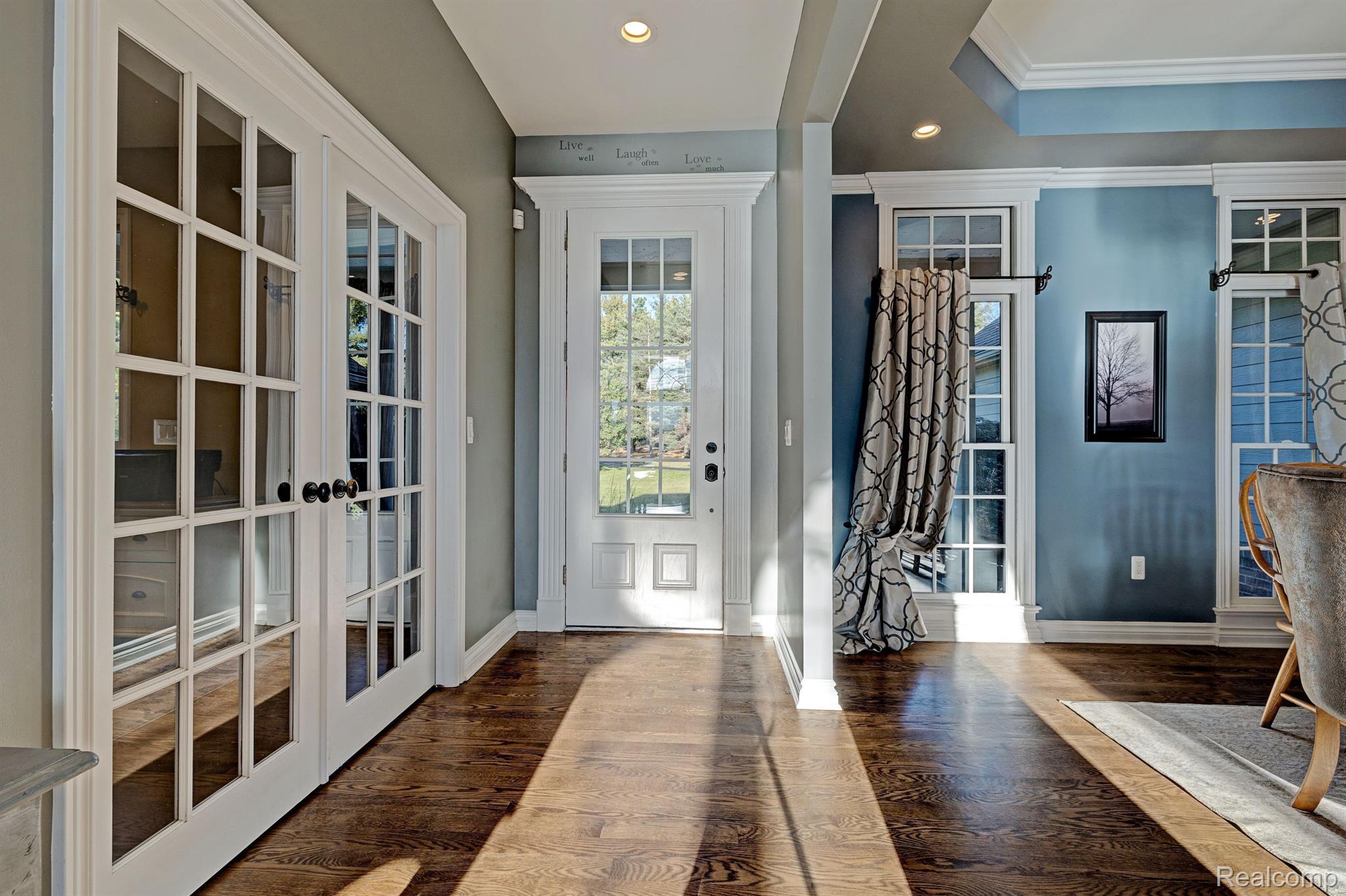1372 McKail Road Leonard, MI 48367 - Photo 12 of 92 Foyer