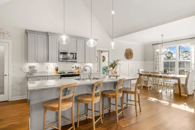 $585,000 | 6335 Satjanon Drive, Ooltewah, TN 37363