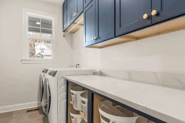 $585,000 | 6335 Satjanon Drive, Ooltewah, TN 37363