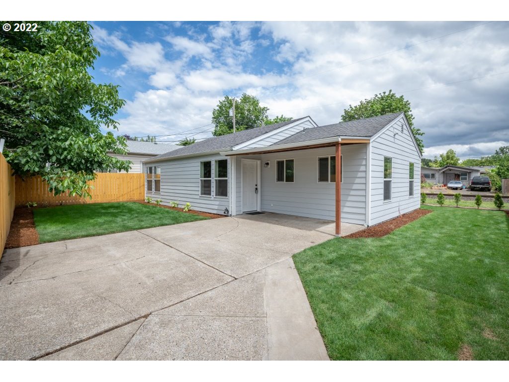 238 Grand Street Independence, OR 97351 - Photo 1 of 23 Gallery Image 1