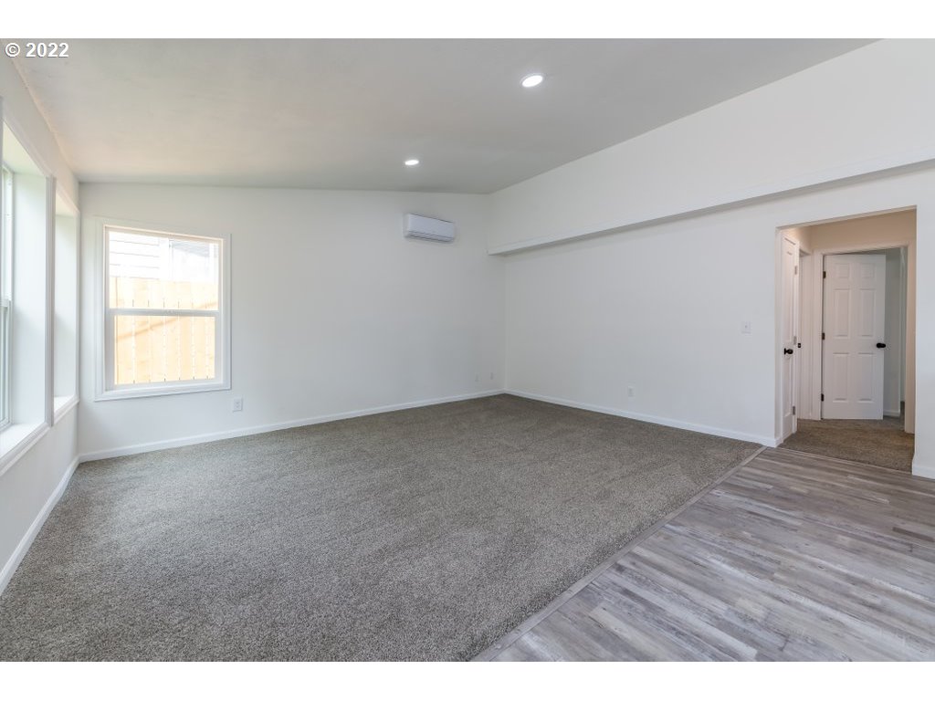 238 Grand Street Independence, OR 97351 - Photo 12 of 23 Gallery Image 12